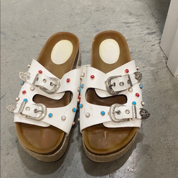 sandals - Picture 1 of 1